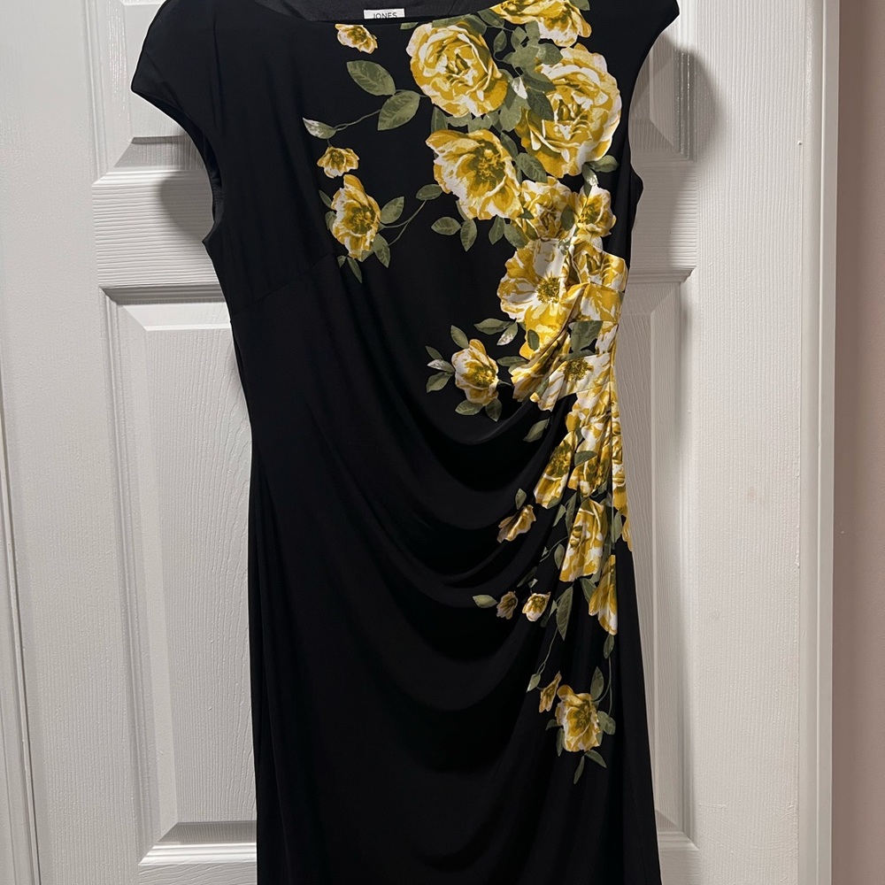 Elegant Black Dress with Yellow Floral Design